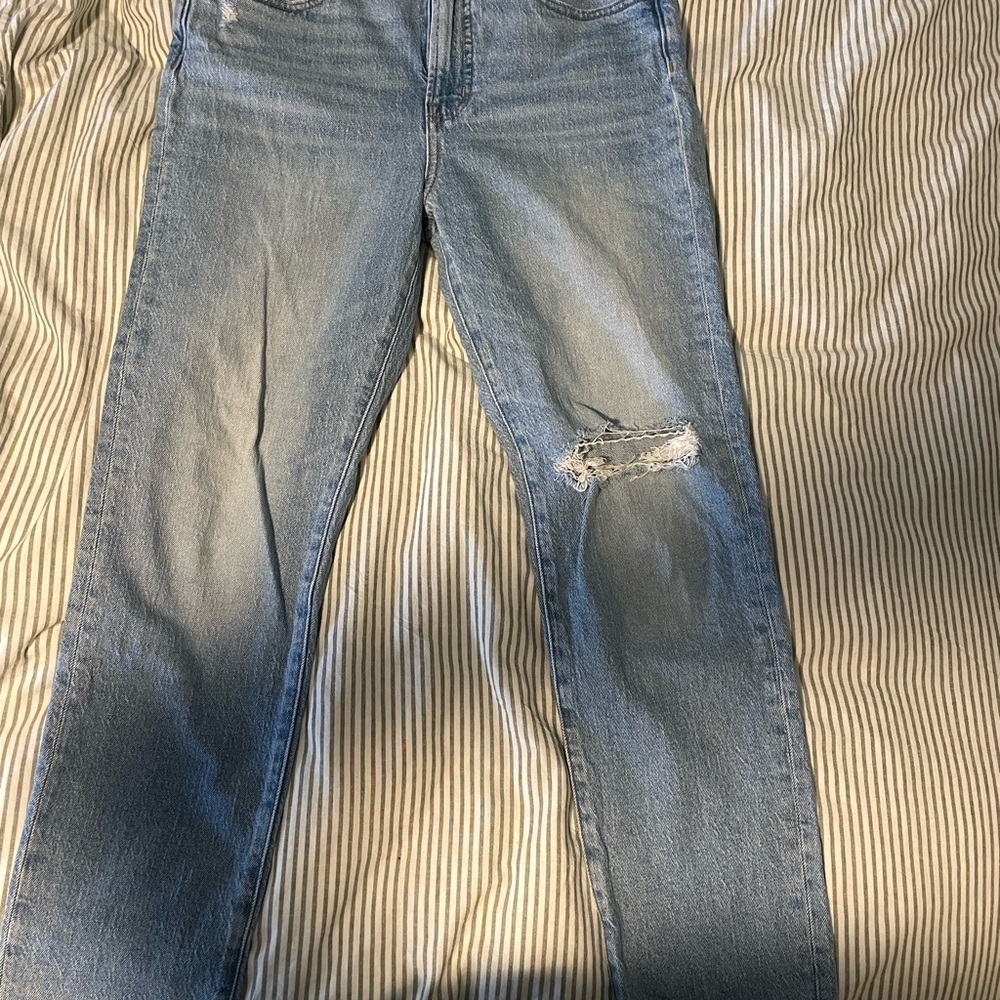 Madewell The Perfect Vintage Jeans Straight Leg Distressed Jeans